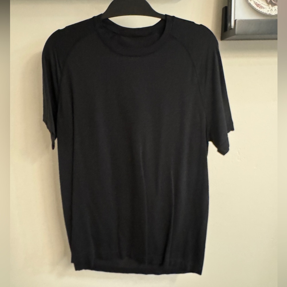 Men's Black Lululemon Metal Vent Tech